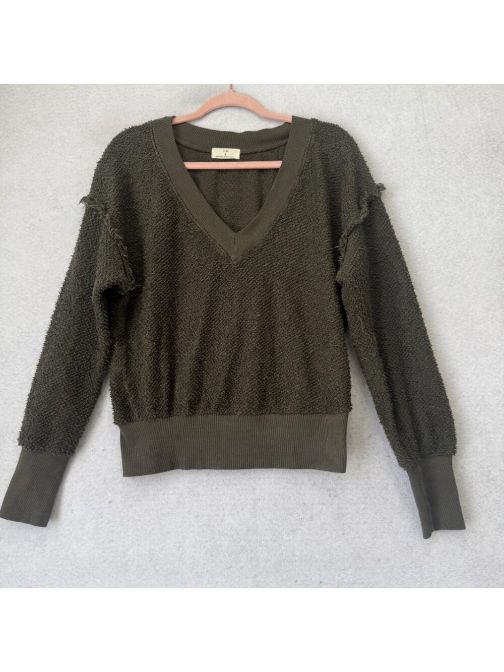 T.La Sweater Womens Small Green V Neck Boucle Textured Long Sleeve Knit Pullover